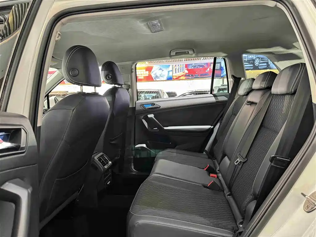 Volkswagen Tiguan L 2020 330TSI Auto 2WD Trend China VI фото 8
