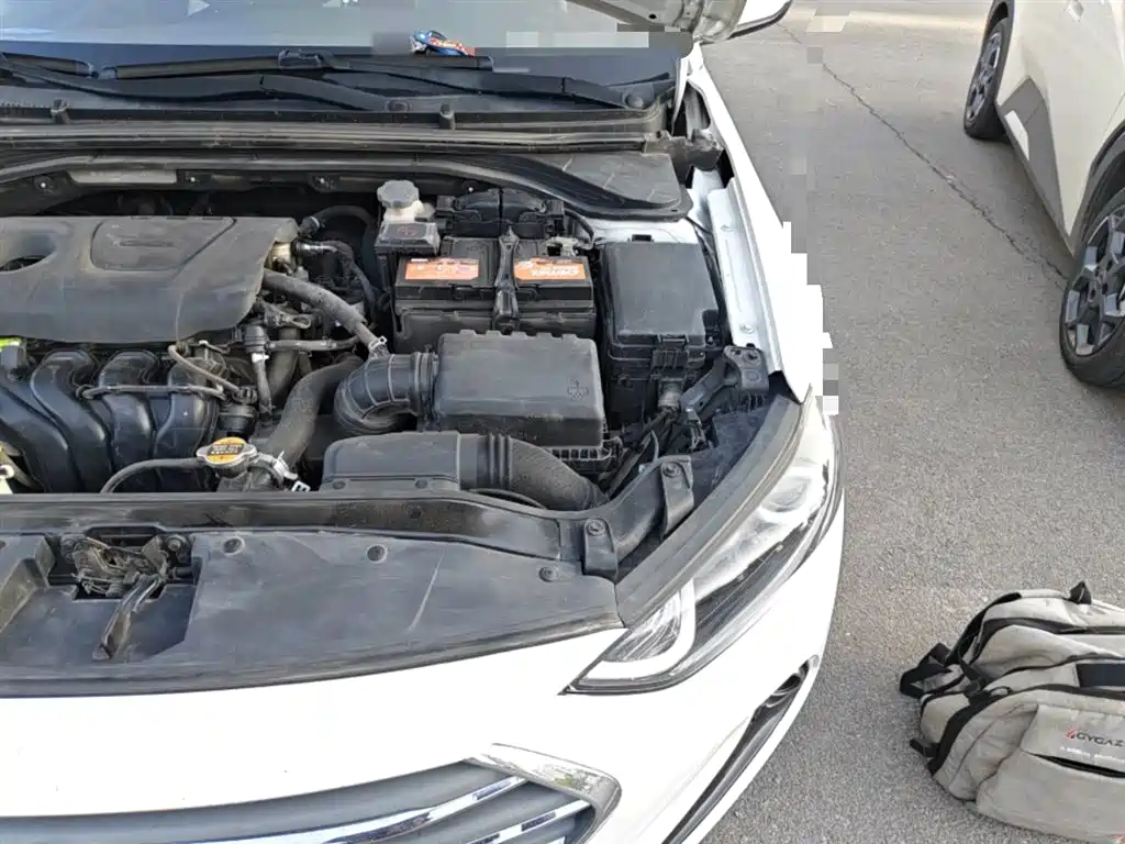 Hyundai Elantra 2016 Model 1.6L Automatic Smart Elite фото 22