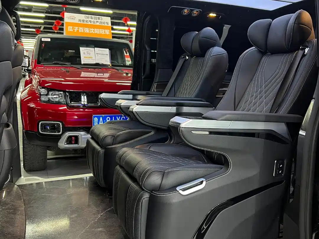 Mercedes-Benz V-Class 2022 V 260 Pilot Edition фото 9