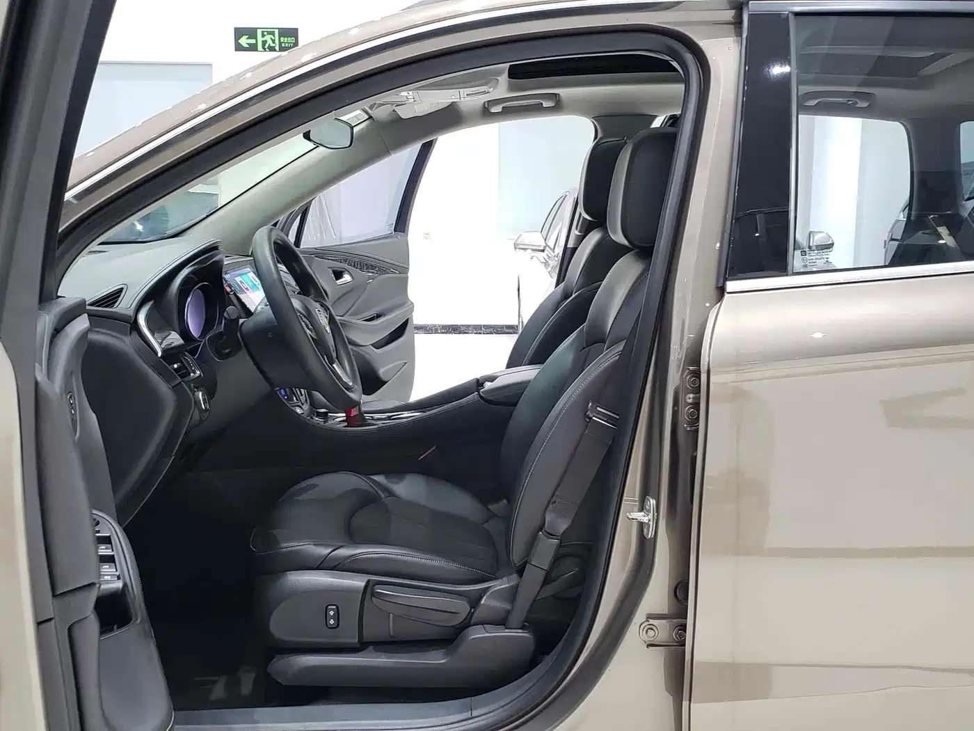 Buick Envision Plus 2018 20T 2WD Leading фото 5
