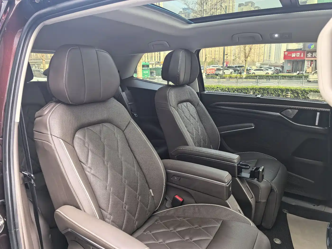 Volkswagen Viloran 2020 380TSI Premium фото 21