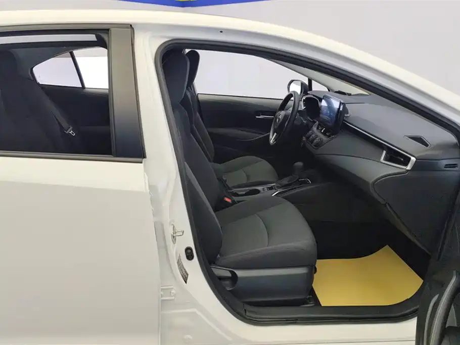 Toyota Corolla 2019 1.2T S-CVT GL Pioneer Edition фото 8