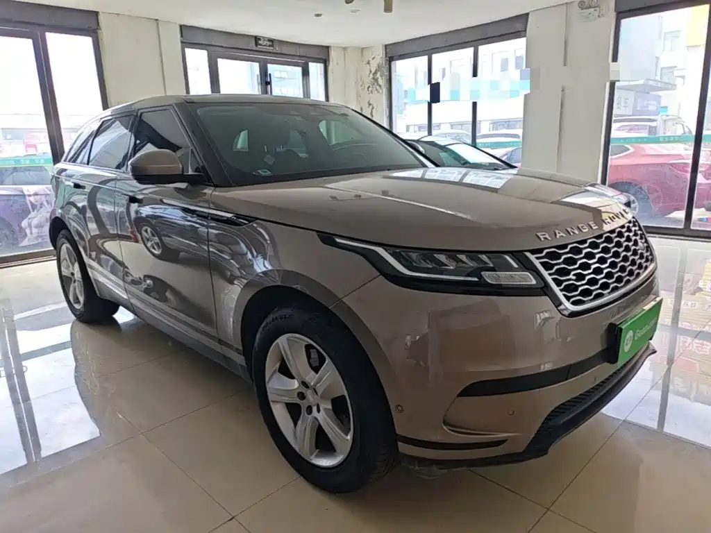 Photo 4 - Land Rover Range Rover Velar