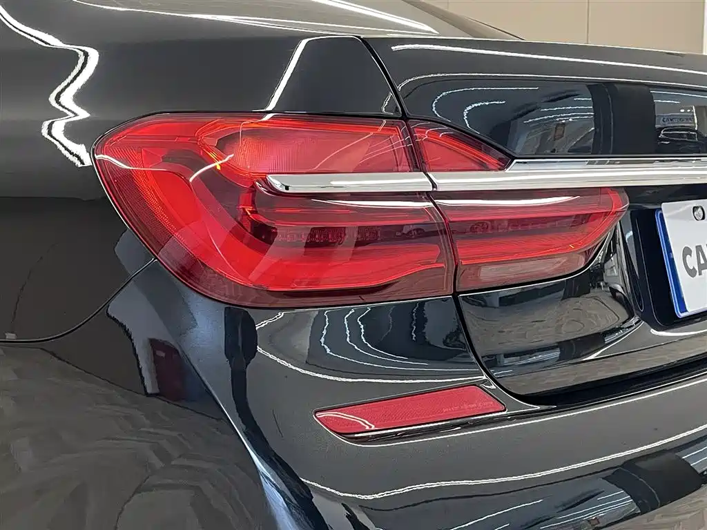 BMW 7 Series 2018 730Li Premium Type M Sport Package фото 10
