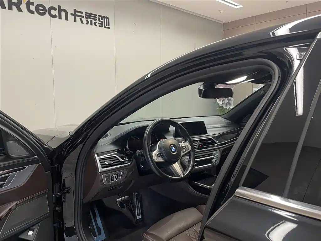 BMW 7 Series 2018 730Li Premium Type M Sport Package фото 23