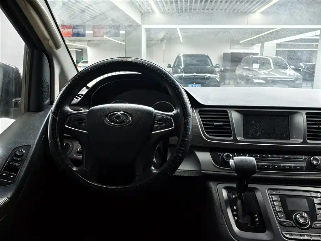 SAIC MAXUS CHASE G10