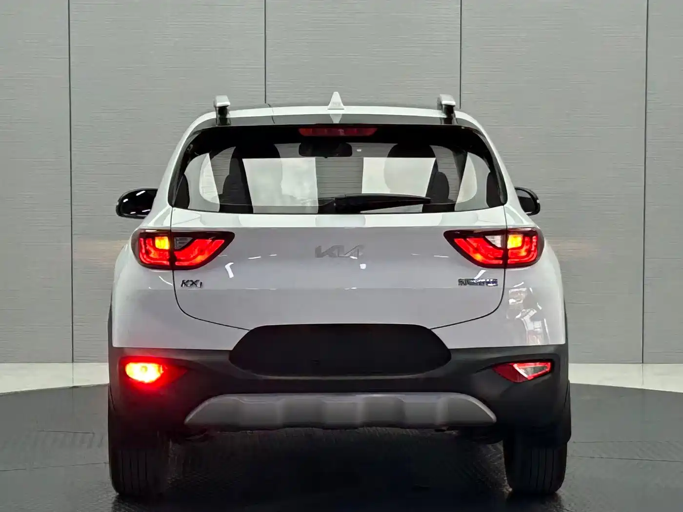 Kia KX1 2021 1.4L CVT Fun Sunroof Version фото 3