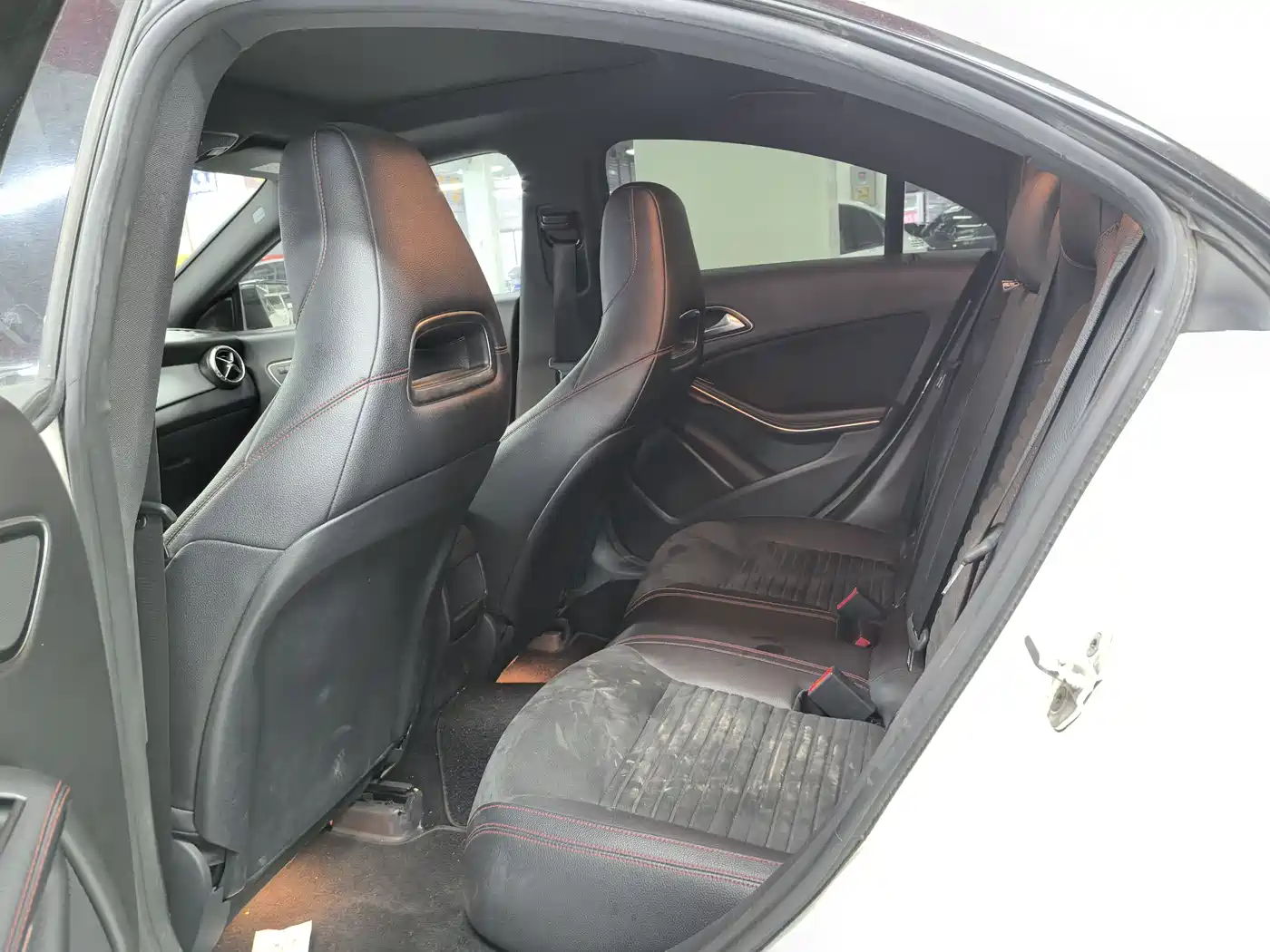 Mercedes-Benz CLA (Import) 2017 CLA 220 4MATIC фото 9