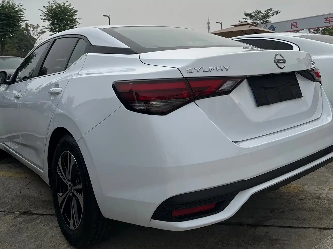 Photo 8 - Nissan Sylphy