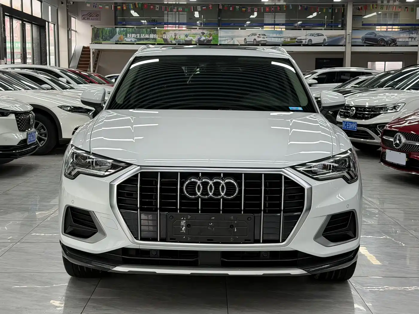Audi Q3 2022 35 TFSI Fashion Elegance фото 2