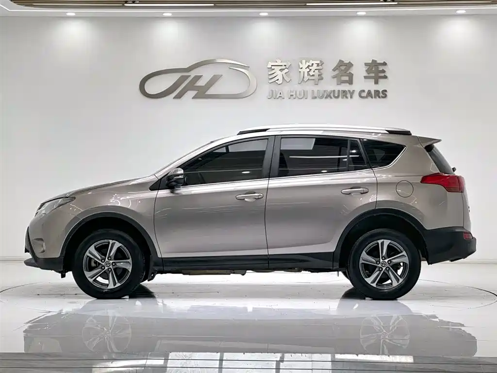 Toyota RAV4 Rongfang 2015 2.0L CVT 2WD Trend Edition фото 4