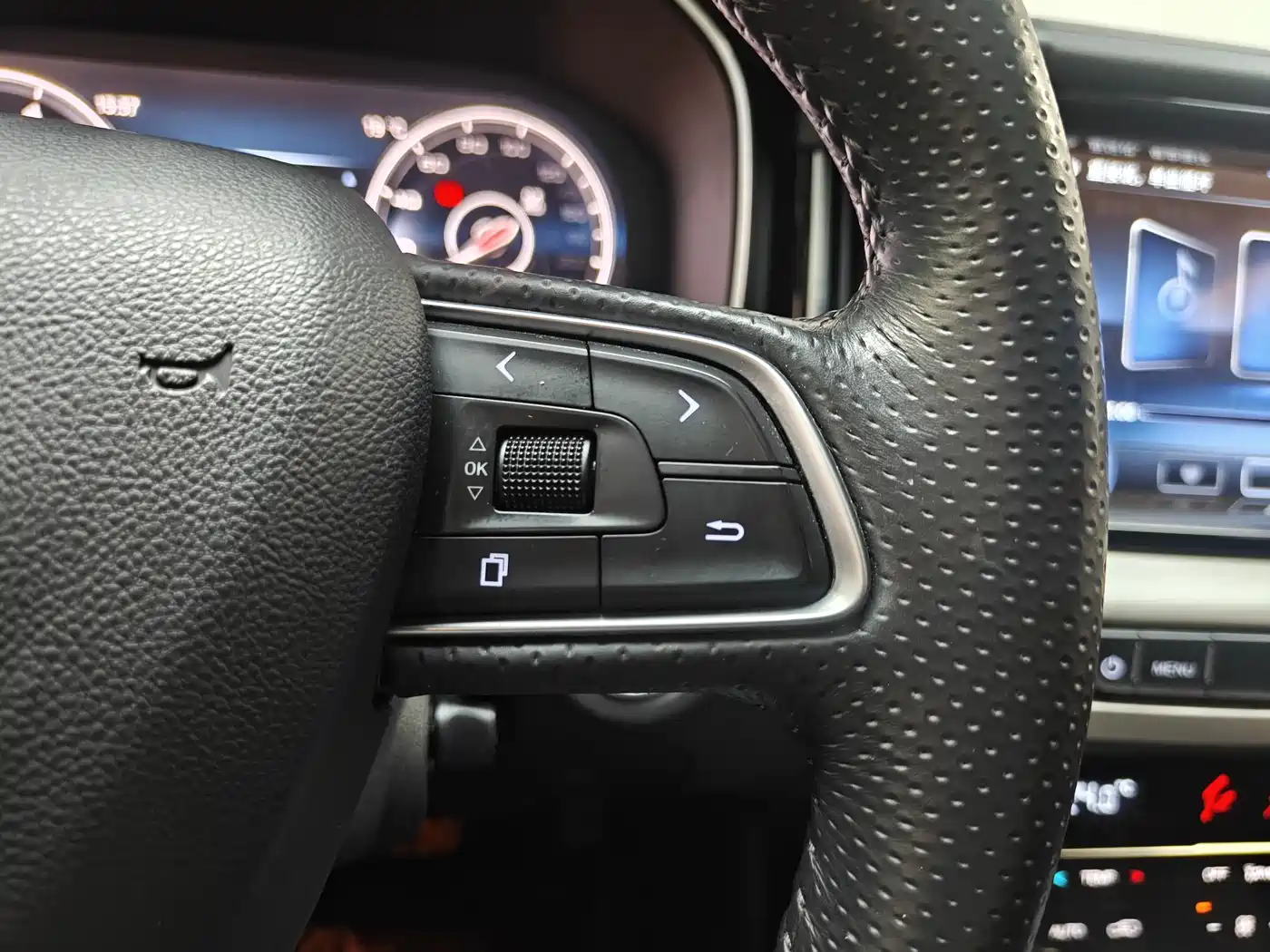 Hongqi HS7 2022 2.0T DCT 2WD ZhiLian QiChang Edition 5-seater фото 8