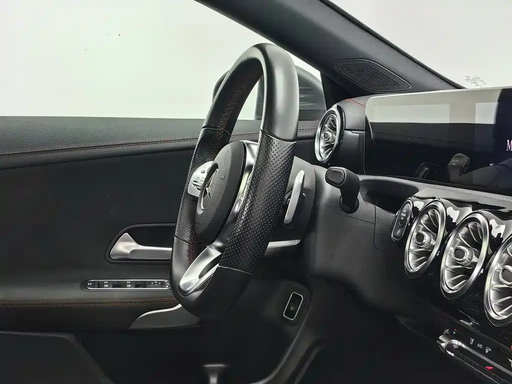 Mercedes-Benz CLA (Import) 2020 2020 CLA 200