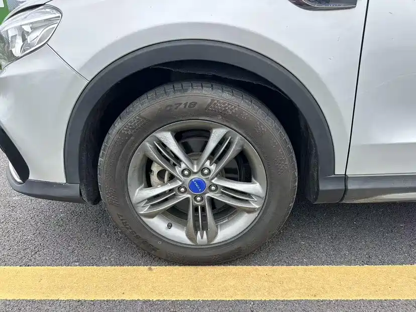 Junma MEET 3 (Meitu 3) 2018 2018 1.5T CVT Comfort Edition