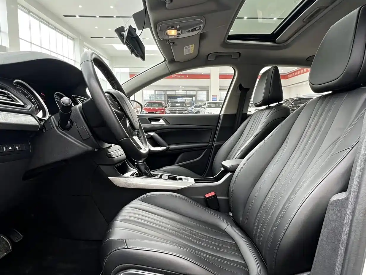 Peugeot 408 2019 360THP Auto Luxury Edition China VI фото 3