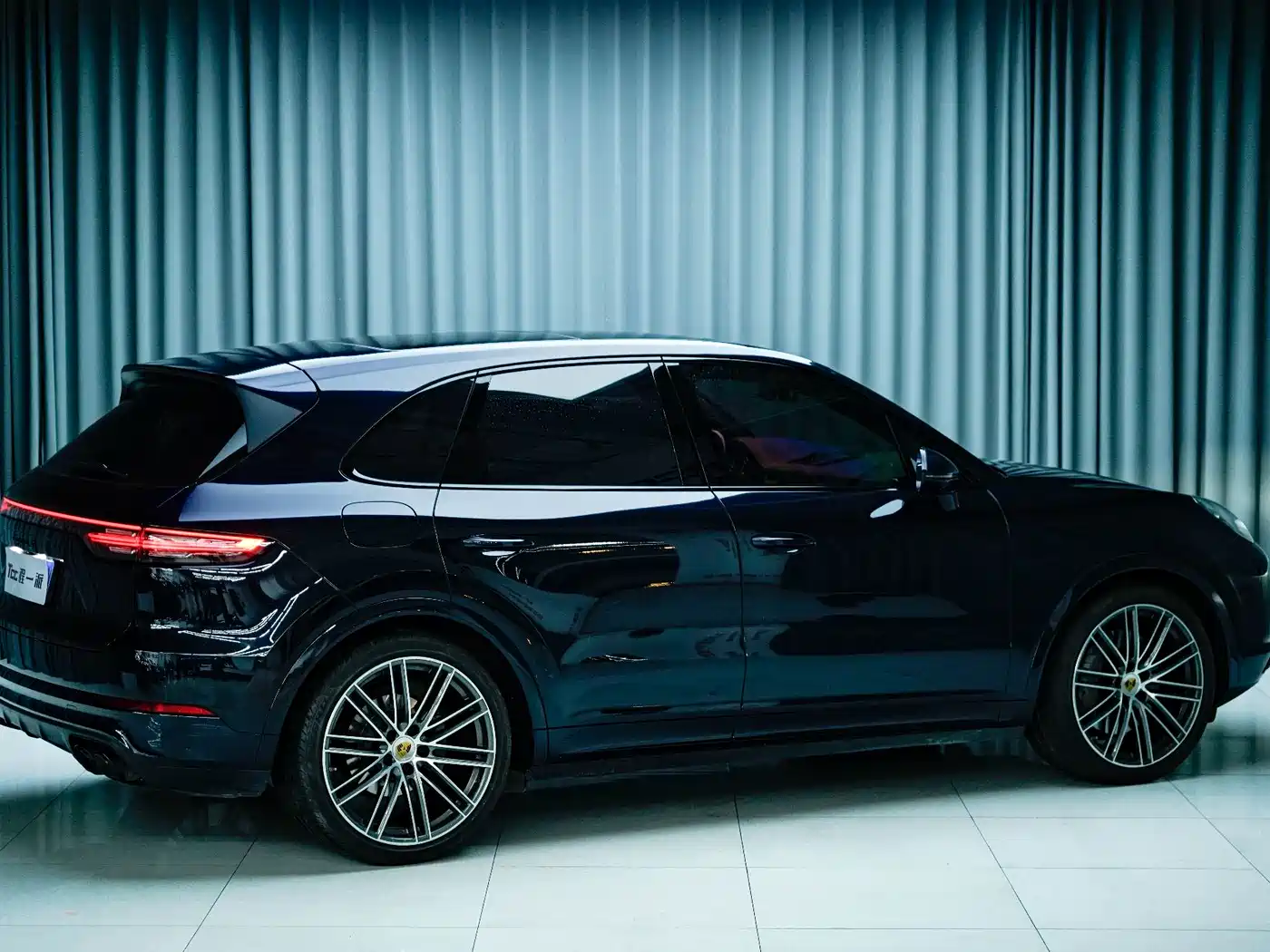 Porsche Cayenne 2023 Cayenne S 2.9T Platinum Edition фото 5