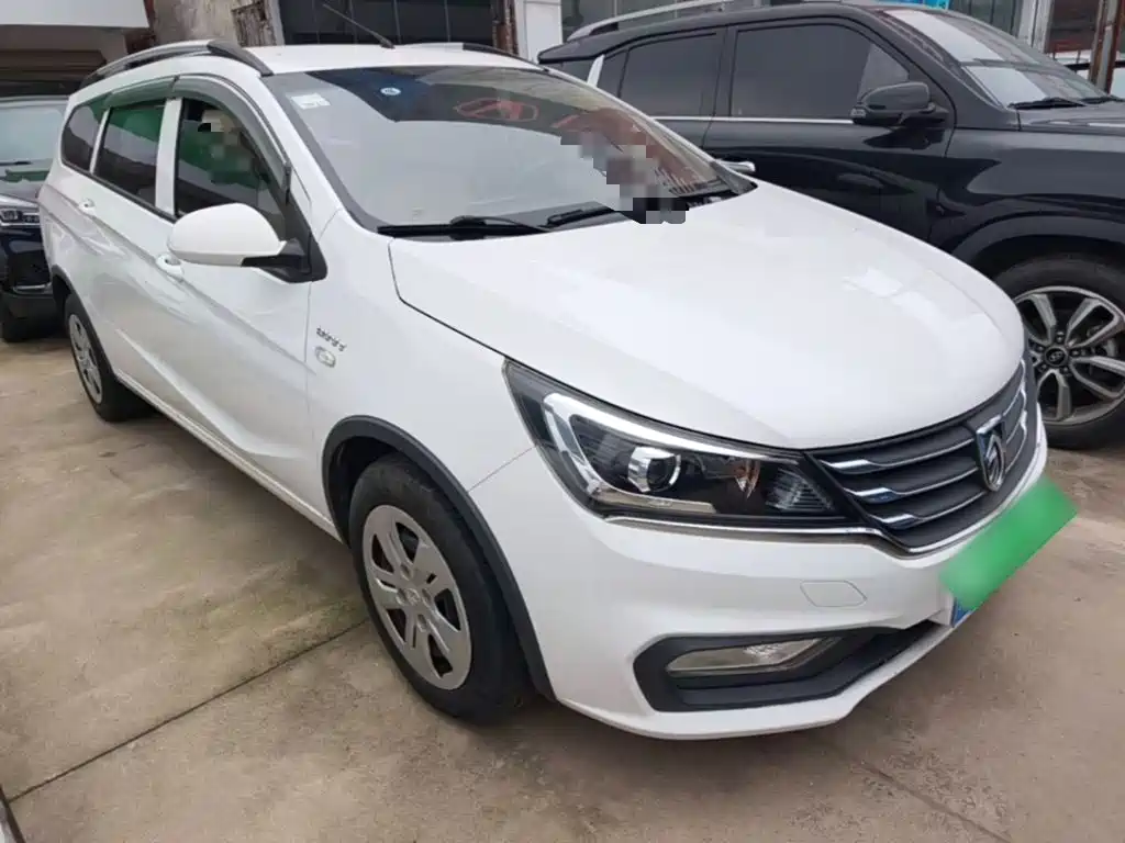 2021 Baojun 310W