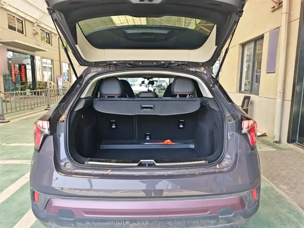 Lynk & Co 02 2019 High Energy Edition 2.0T Automatic 2WD Shine China VI фото 19