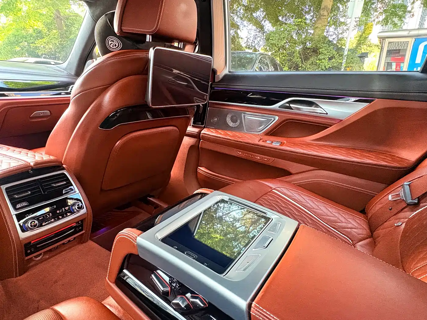 Photo 11 - BMW 7 Series