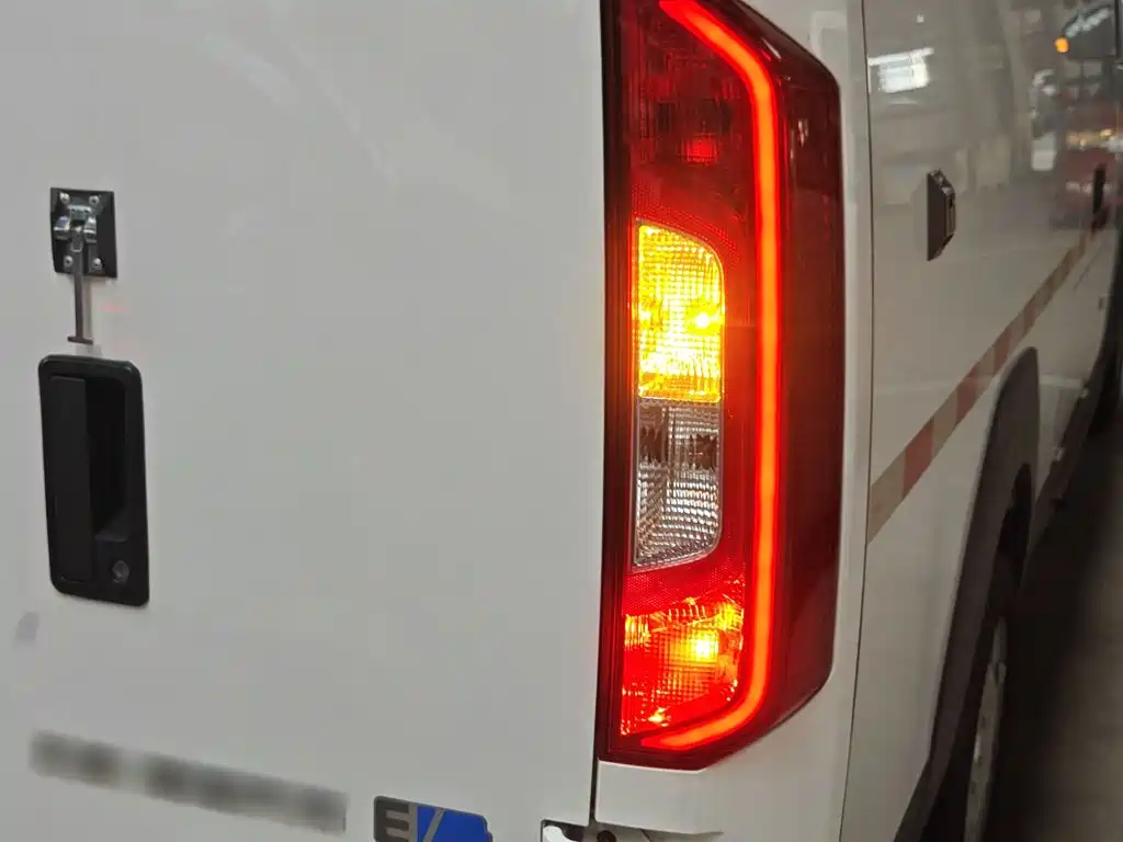 Foton Zhilan Jingling E7 2026 2023 Pure Electric Van Flat Roof 2-seater CATL 38.64kWh