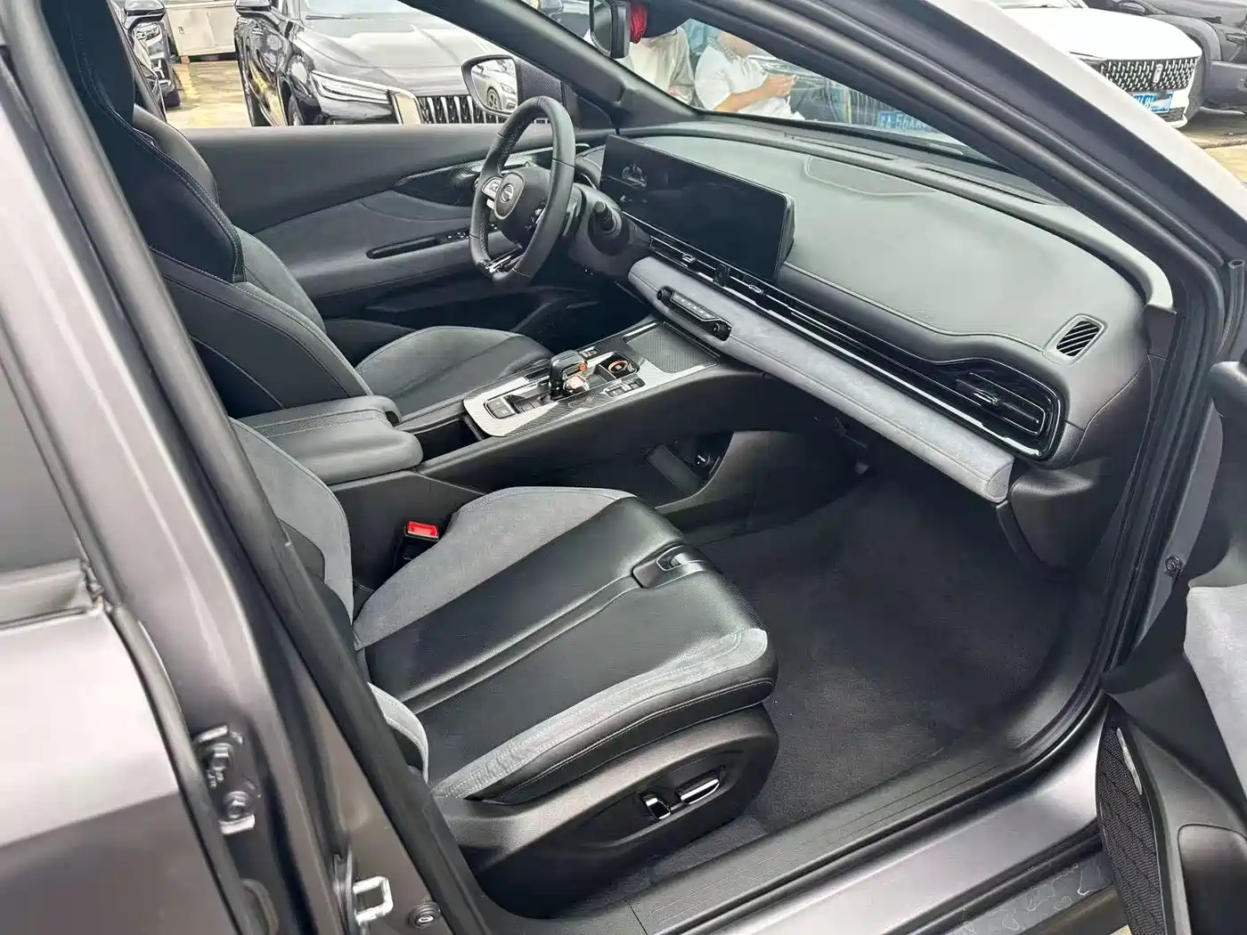 GAC Trumpchi Trumpchi Emkoo 2023 400T Auto R MAX фото 9