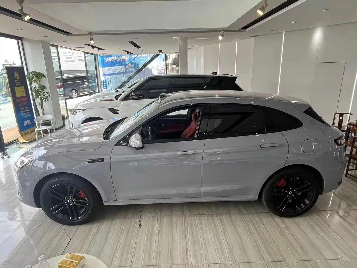 AITO Wenjie AITO M5 2025 Extended Range Ultra AWD фото 3