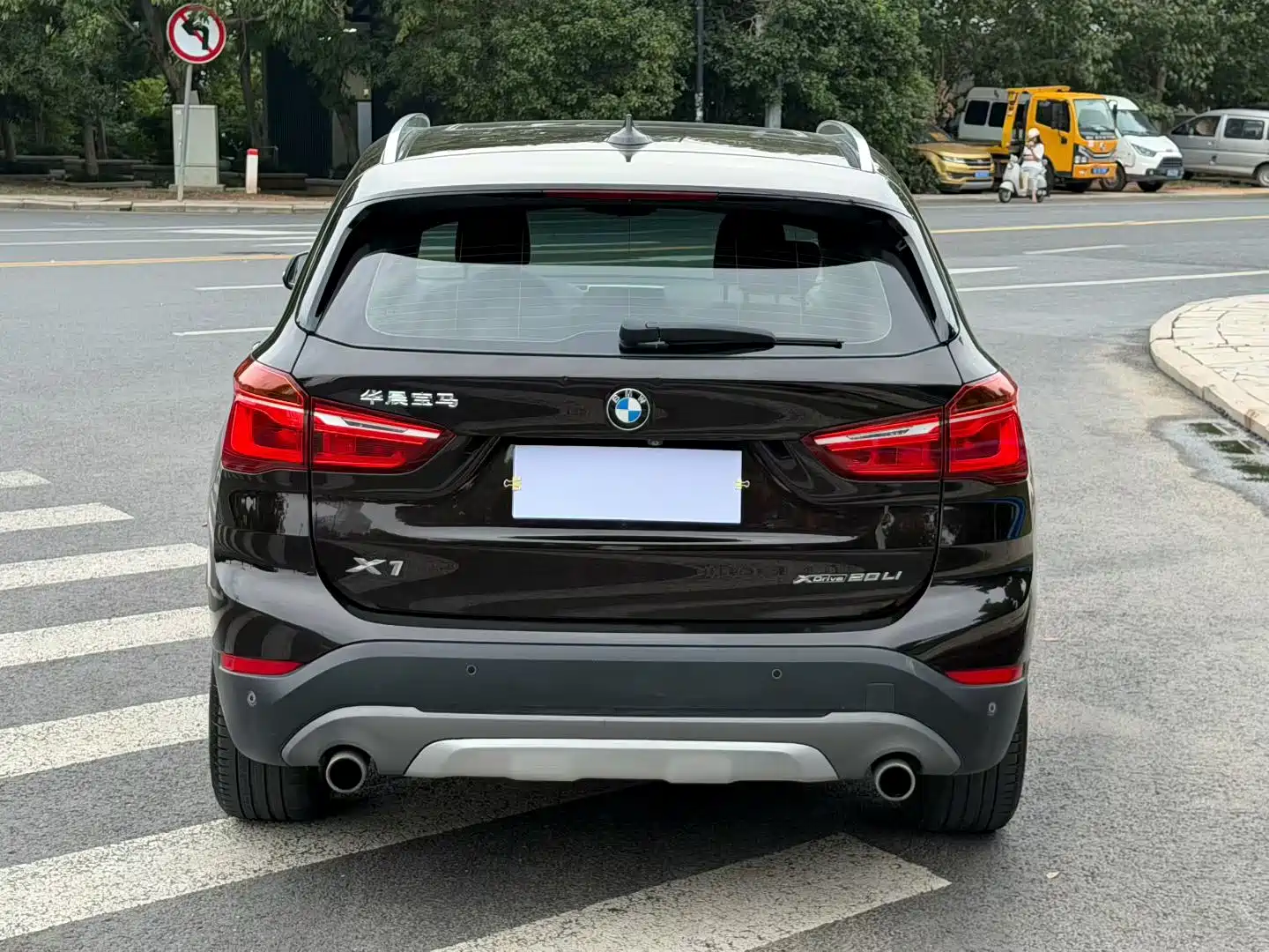 Фото 5 - BMW X1