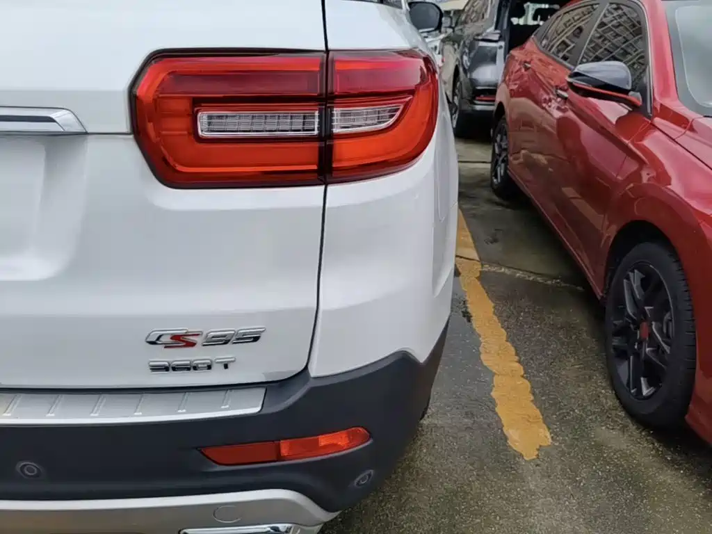 Changan CS95 2018 2017 2.0T 2WD Intelligent Expansion Edition