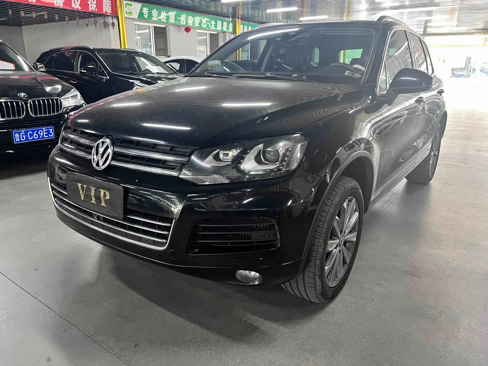 صورة 1 - Volkswagen Touareg