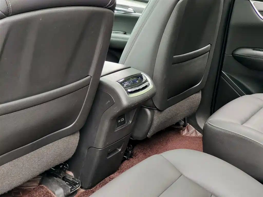 Cadillac XT6 2021 28T 6-Seater Style фото 9