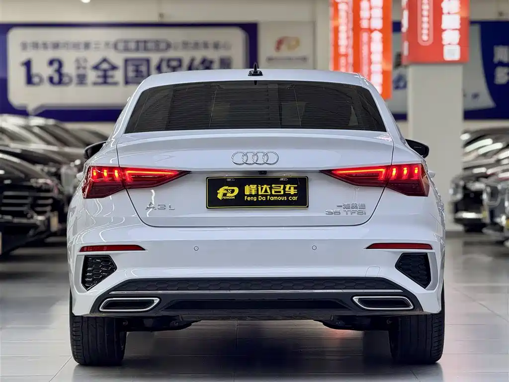 Audi A3 2023 Facelift A3L Limousine 35 TFSI Luxury Sport фото 4