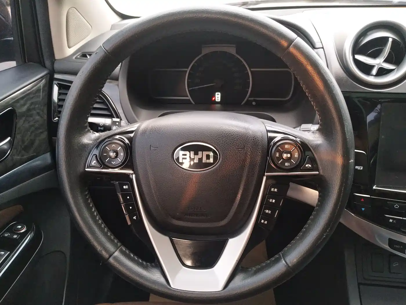 BYD S7 2016 2.0T Automatic Premium Model фото 9