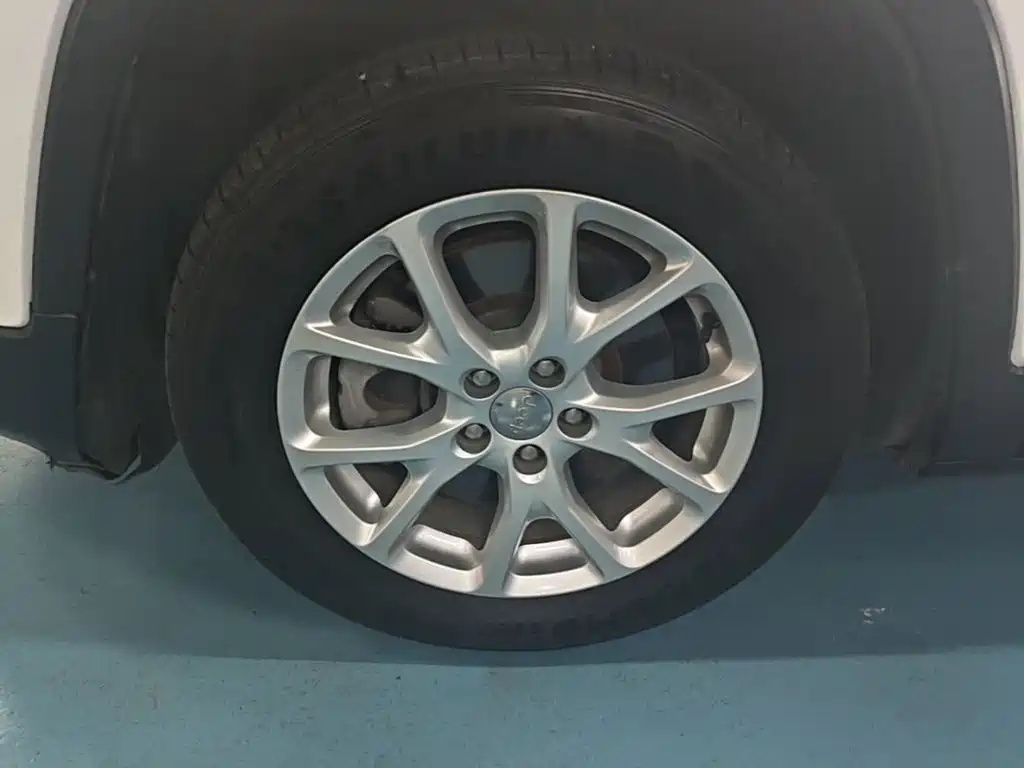 Jeep Cherokee 2018 2017 2.4L Leading Smart Edition