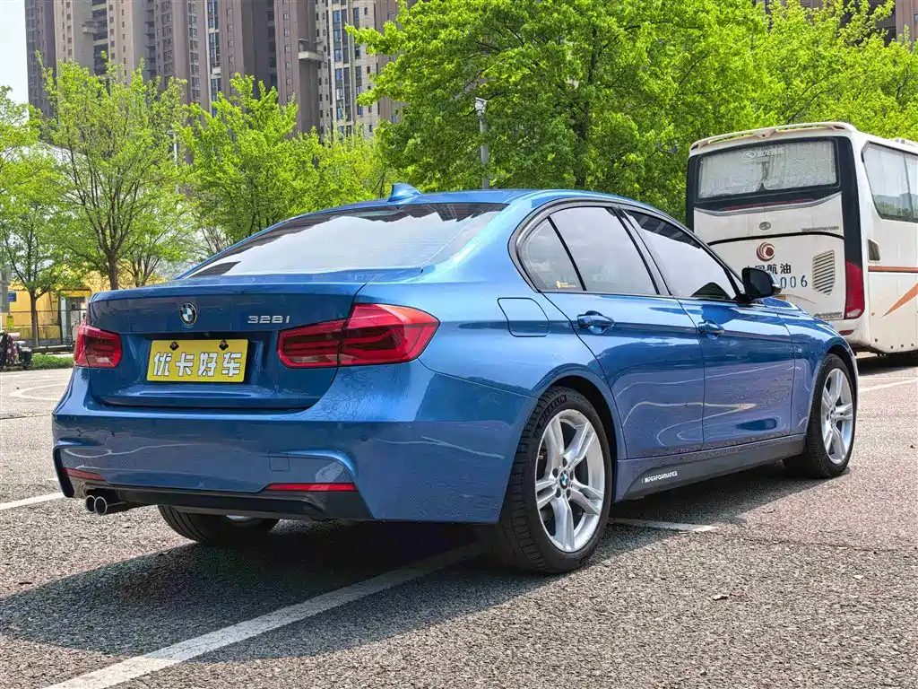 BMW 3 Series 2016 328i M Sport фото 40