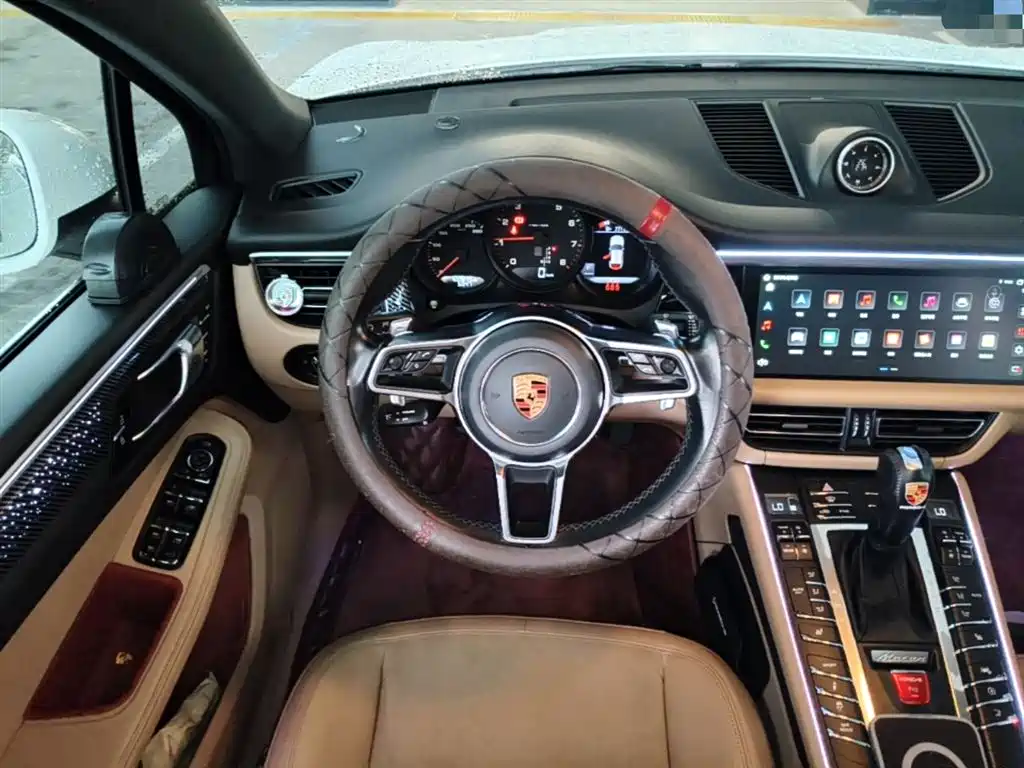 Porsche Macan 2018 Macan 2.0T фото 17