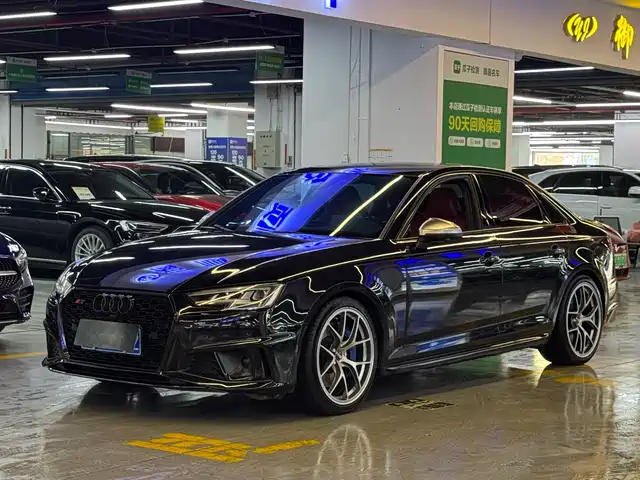 AUDI S4