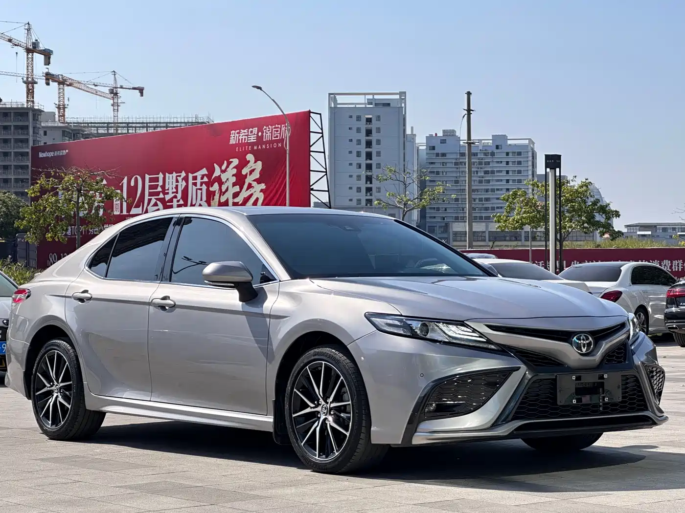 Toyota Camry 2021 2.5S Feng Shang Edition фото 3