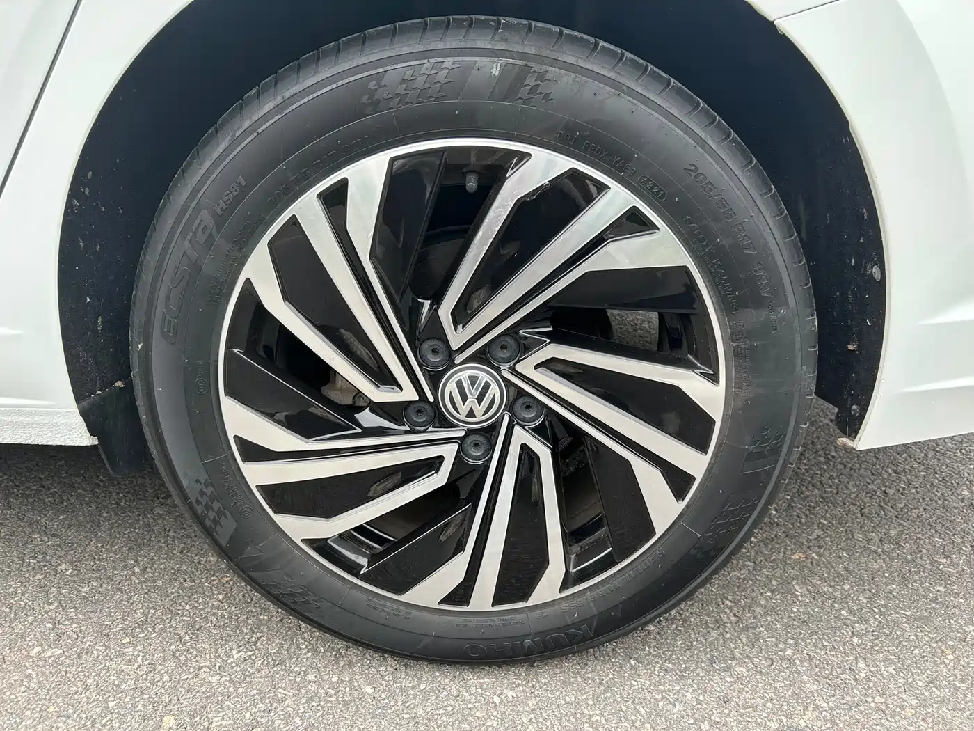 Volkswagen Sagitar 2022 280TSI DSG Surpassing Edition фото 17