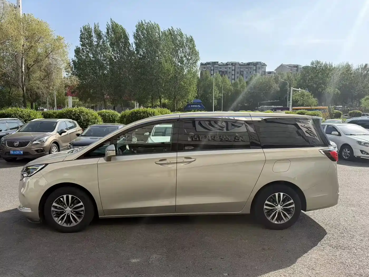 Buick GL8 2020 Model ES Landglory 653T Premium фото 3