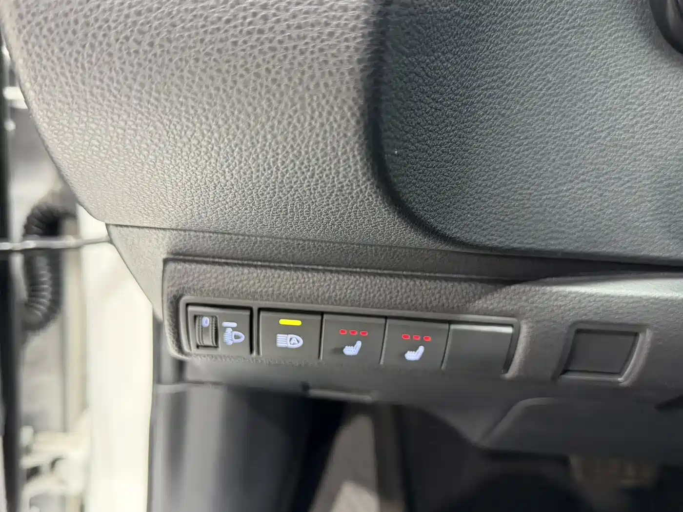 Toyota Corolla 2021 TNGA 1.5L CVT Elite Edition фото 11