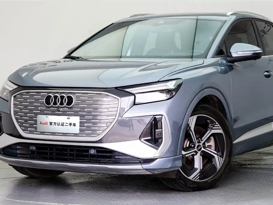 Audi Q4 e-tron 2023 50 e-tron quattro Creation Edition фото 18