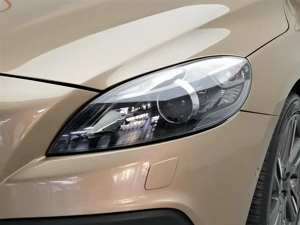 Volvo V40 2014 Cross Country T5 AWD Premium фото 7