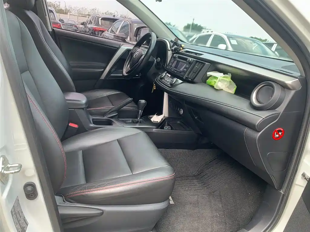 Toyota RAV4 Rongfang 2019 2.0L CVT 2WD Pioneer Edition China VI фото 7