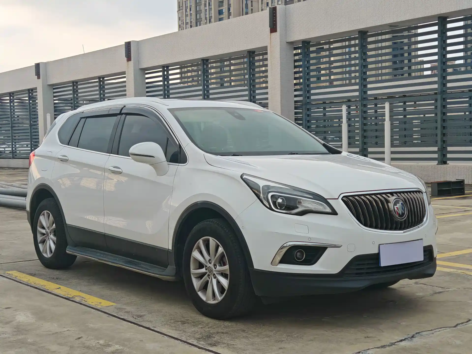 Фото 3 - Buick Envision Plus