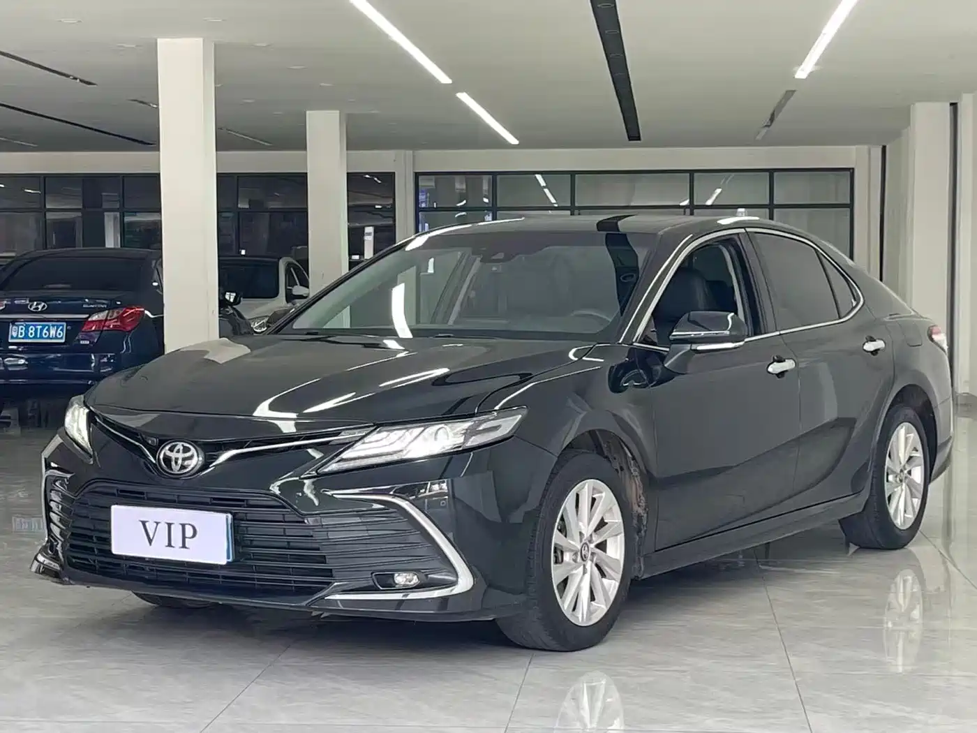 Toyota Camry 2021 2.0G Luxury Edition