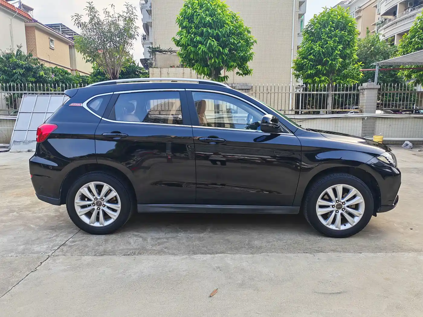 Фото 4 - Haval H2