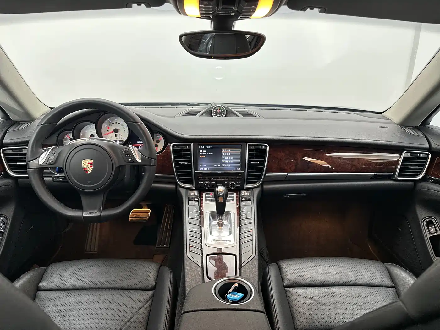 Porsche Panamera 2010 Model Panamera S 4.8L фото 42