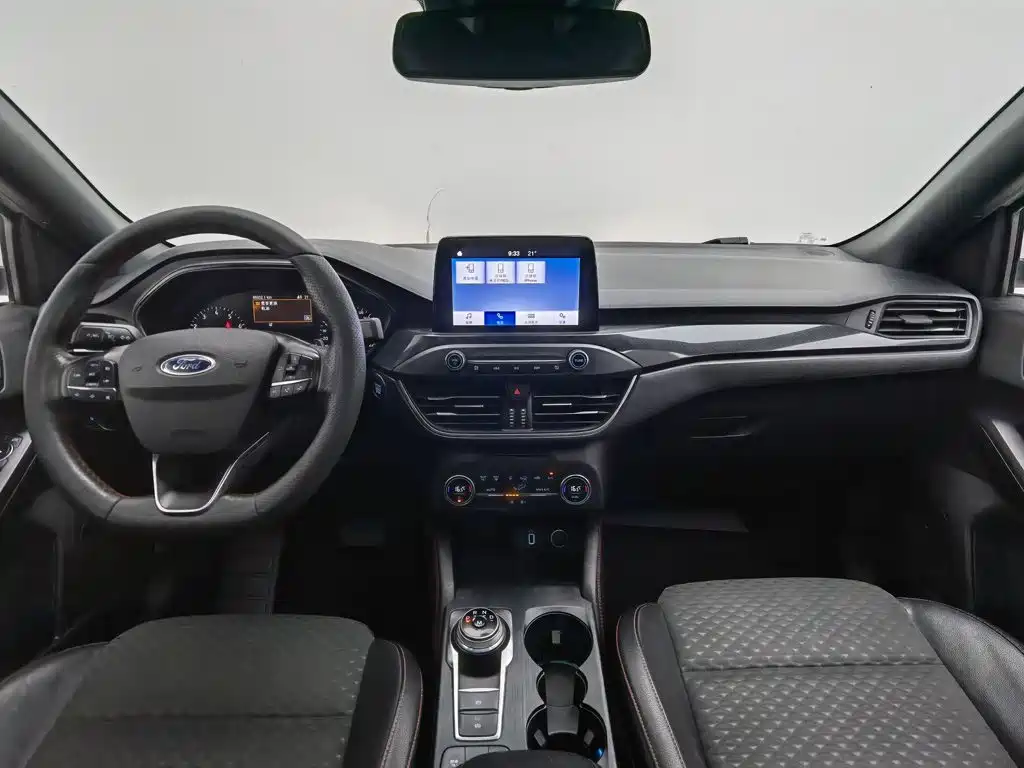 Фото 5 - Ford Focus
