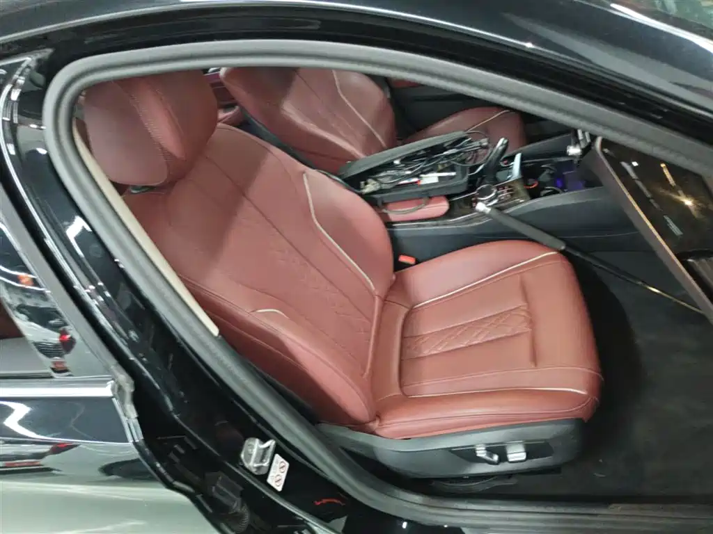 BMW 5 Series 2022 Model Second Facelift 525Li Luxury Package фото 20