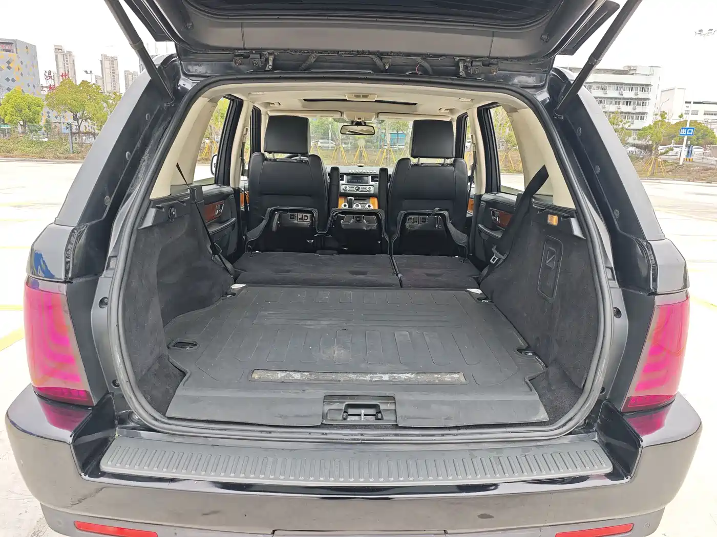 Land Rover Range Rover Sport 2010 3.0 TDV6 HSE Diesel фото 27